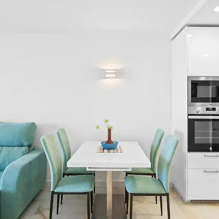 Neptuno Ocean View, Line With Pool *