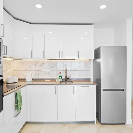 Neptuno Ocean View, Line With Pool Appartement *