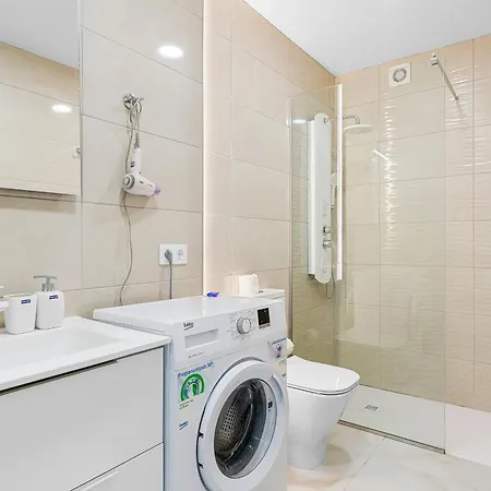 شقة Neptuno Ocean View, Line With Pool